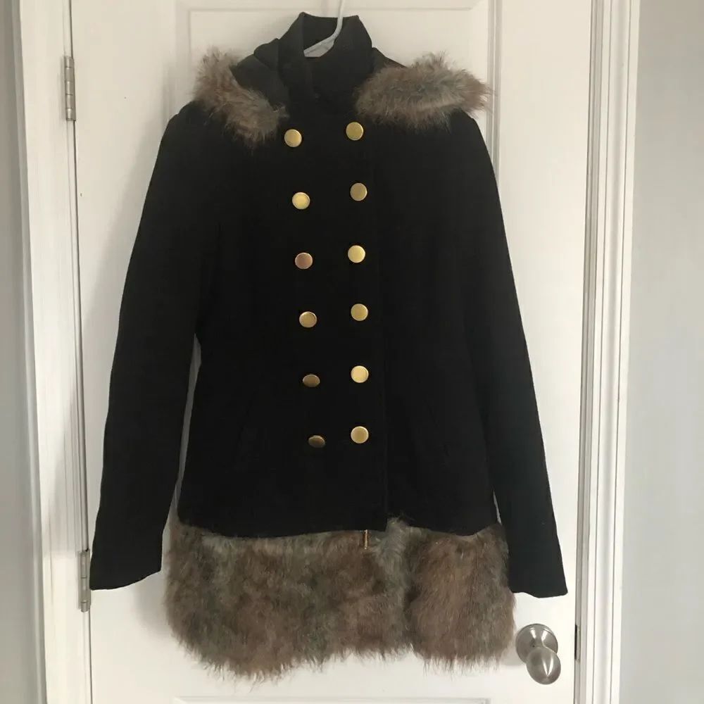 2B Bebe Coat with Faux Fur Trim sz L